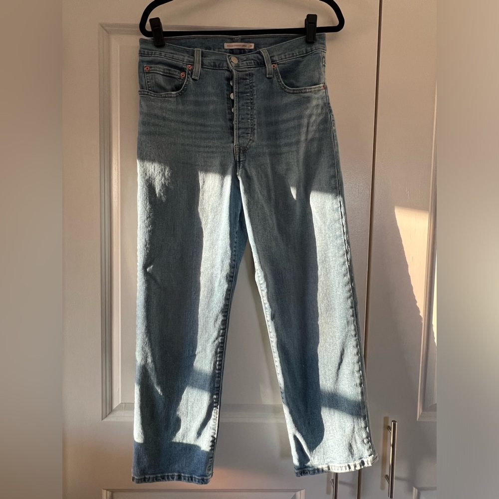 Levi’s Ribcage Straight Ankle Jeans